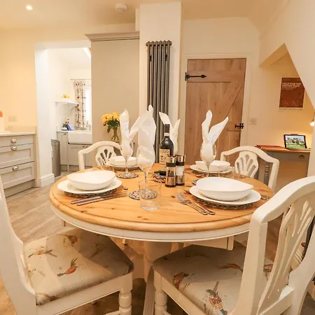 Riverdale House בית נופש *