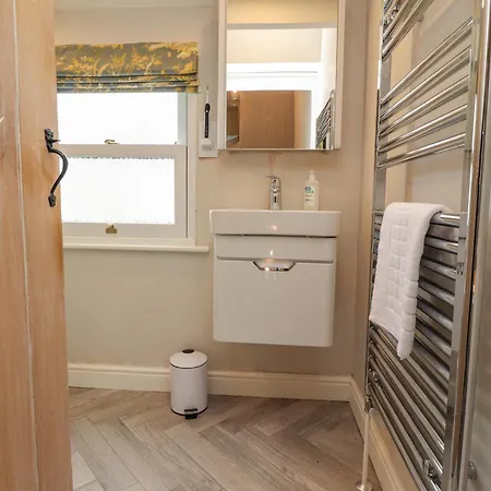 Riverdale House * סקיפטון